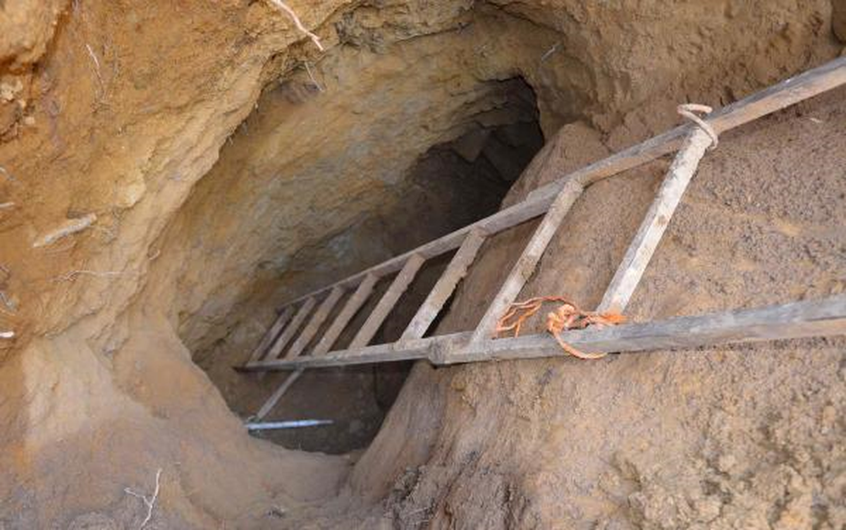 Ormanlık Alanda Define Kazısı Yapan 3 Kişiye Suçüstü