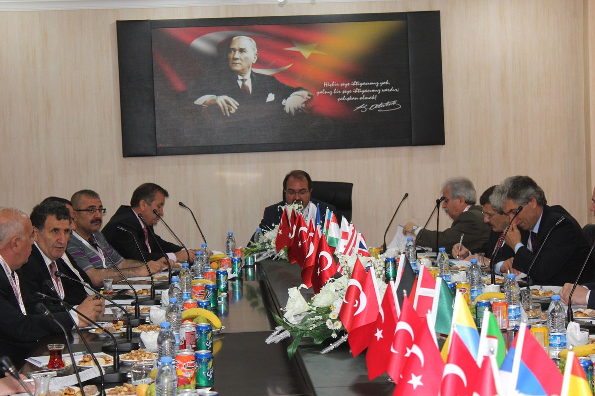 Rektörler Ağrı\'da Buluştu