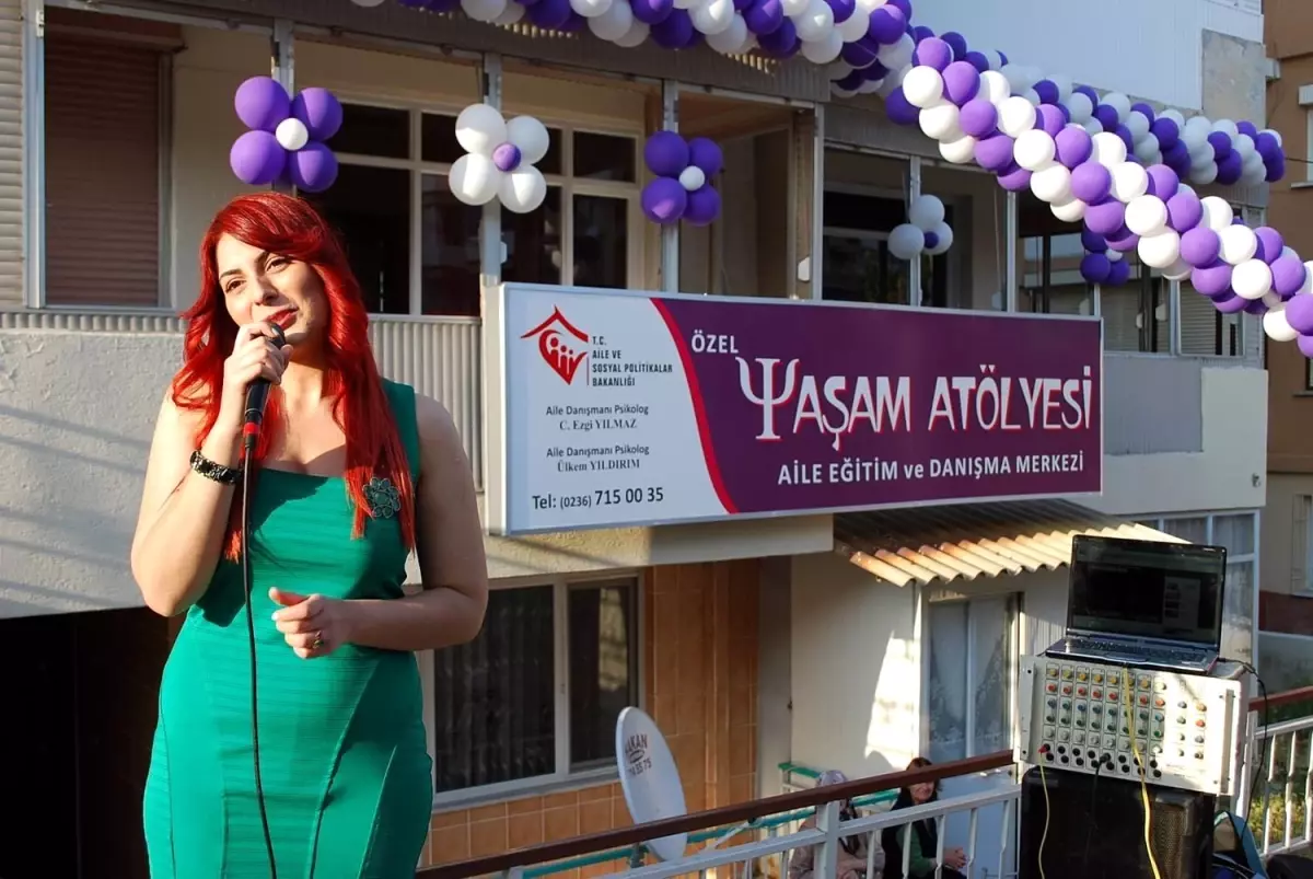 Salihli'de Yaşam Atölyesi Hizmete Açıldı