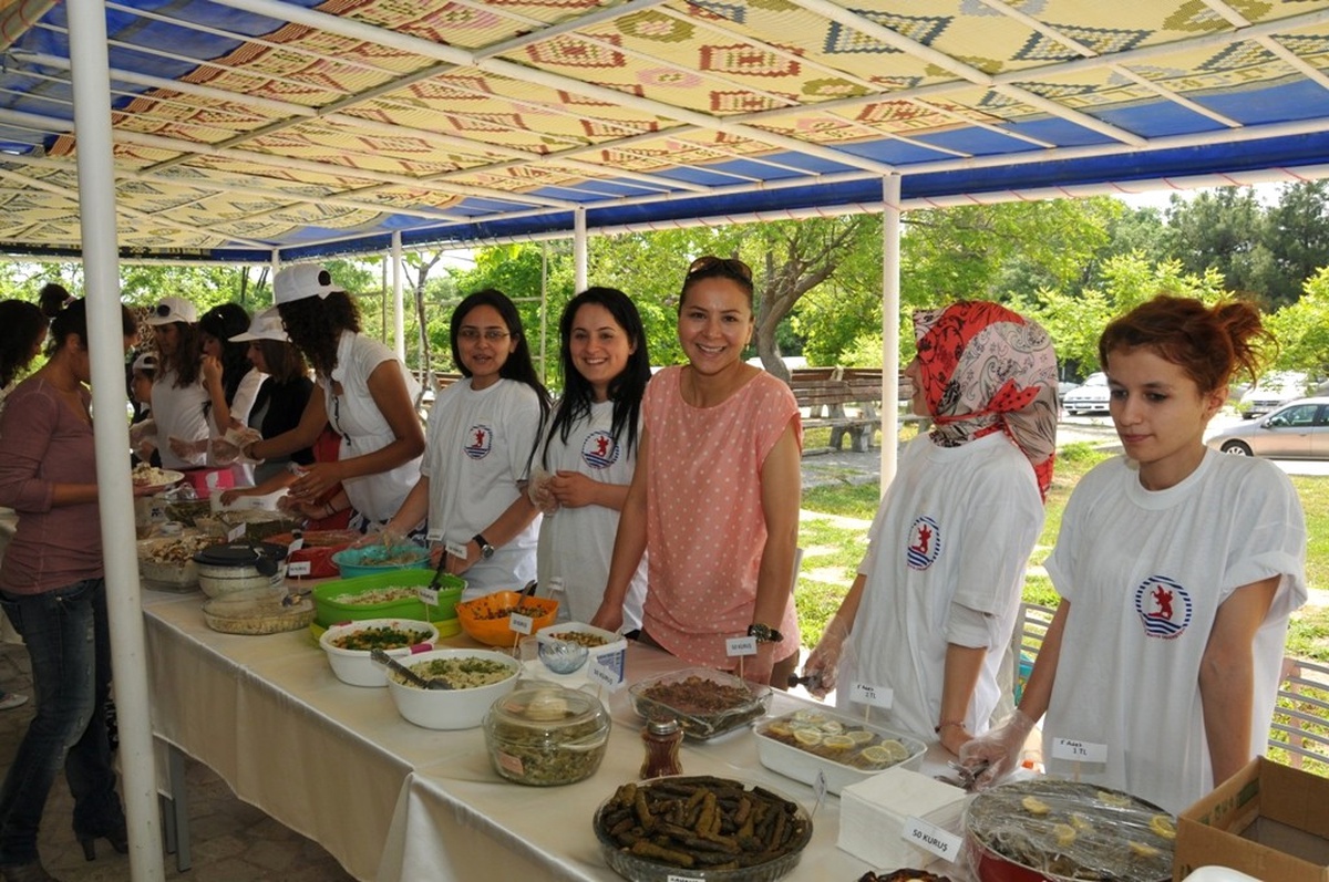 Samsun Sağlık Yüksekokulu'ndan Kermes