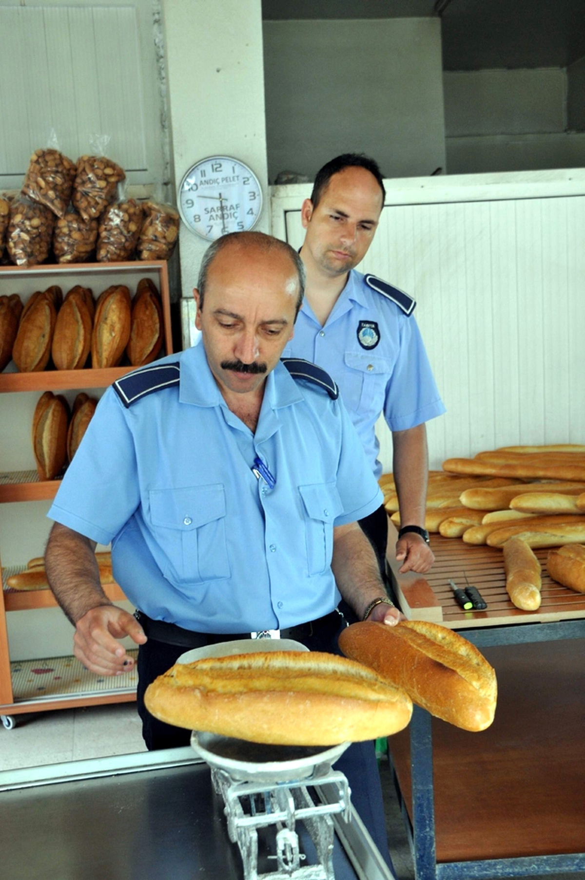 Suşehri Zabıta Ekipleri Kasap ve Fırınlarda Denetim Yaptı