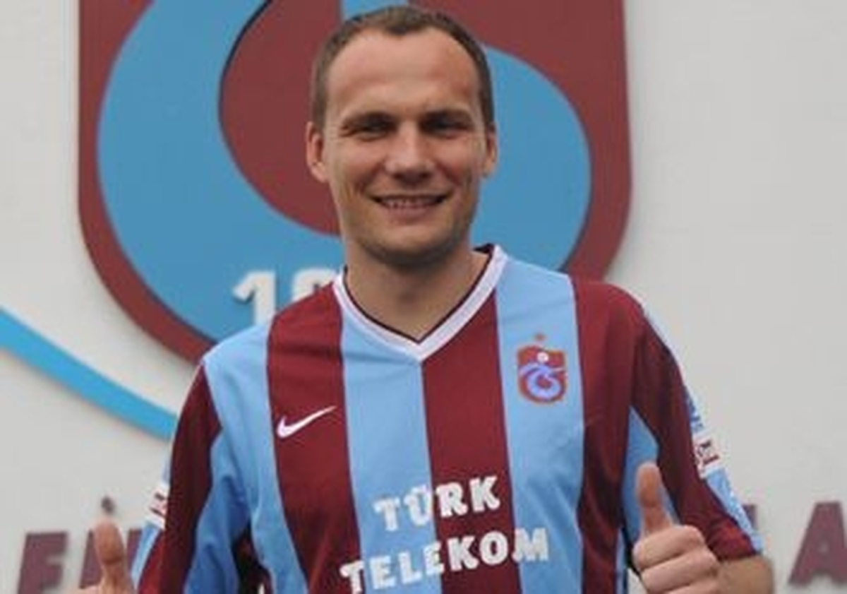 Trabzonspor Glowacki ile Yolunu Ayırdı