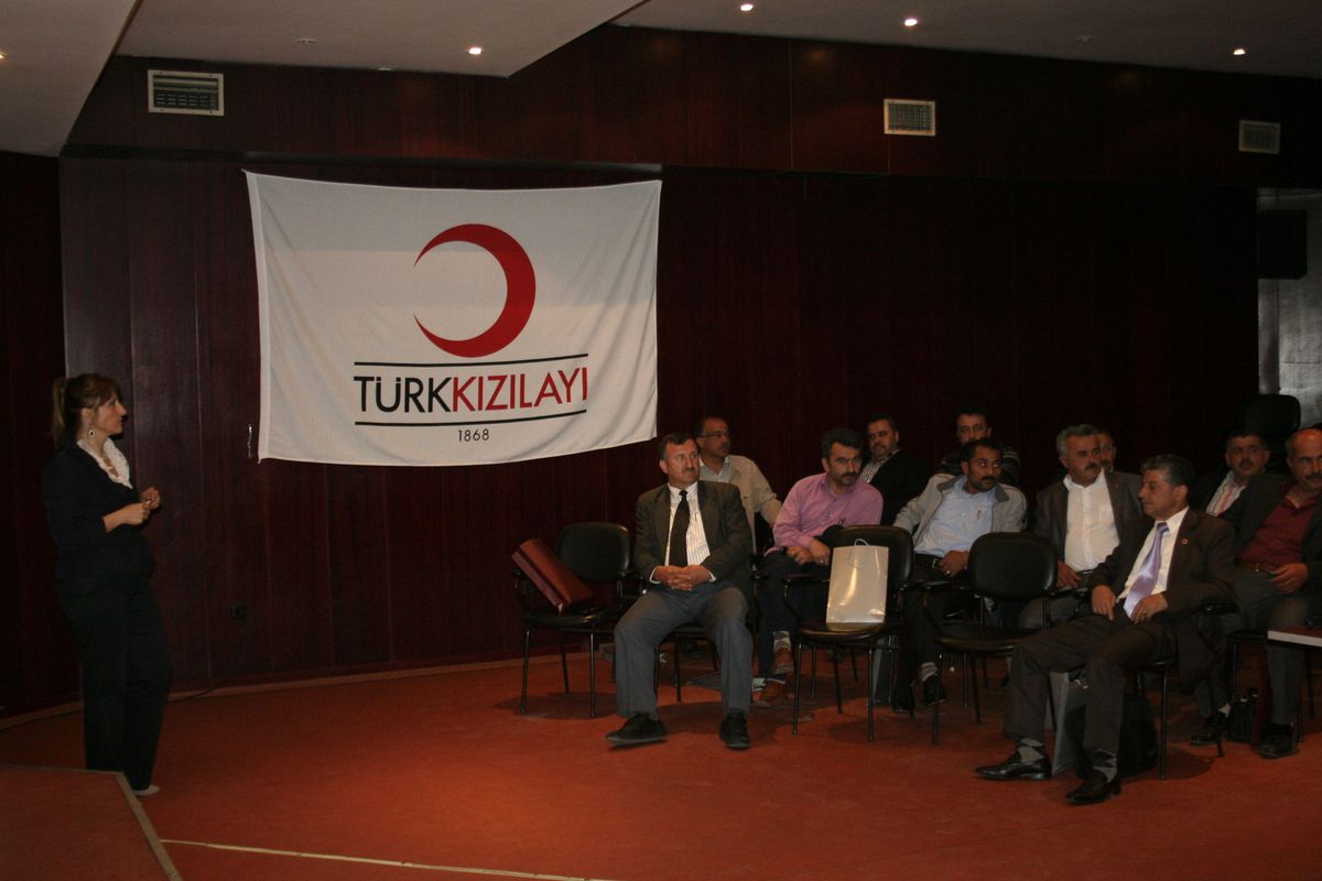 Türk Kızılay'ından, Muhtarlara Seminer