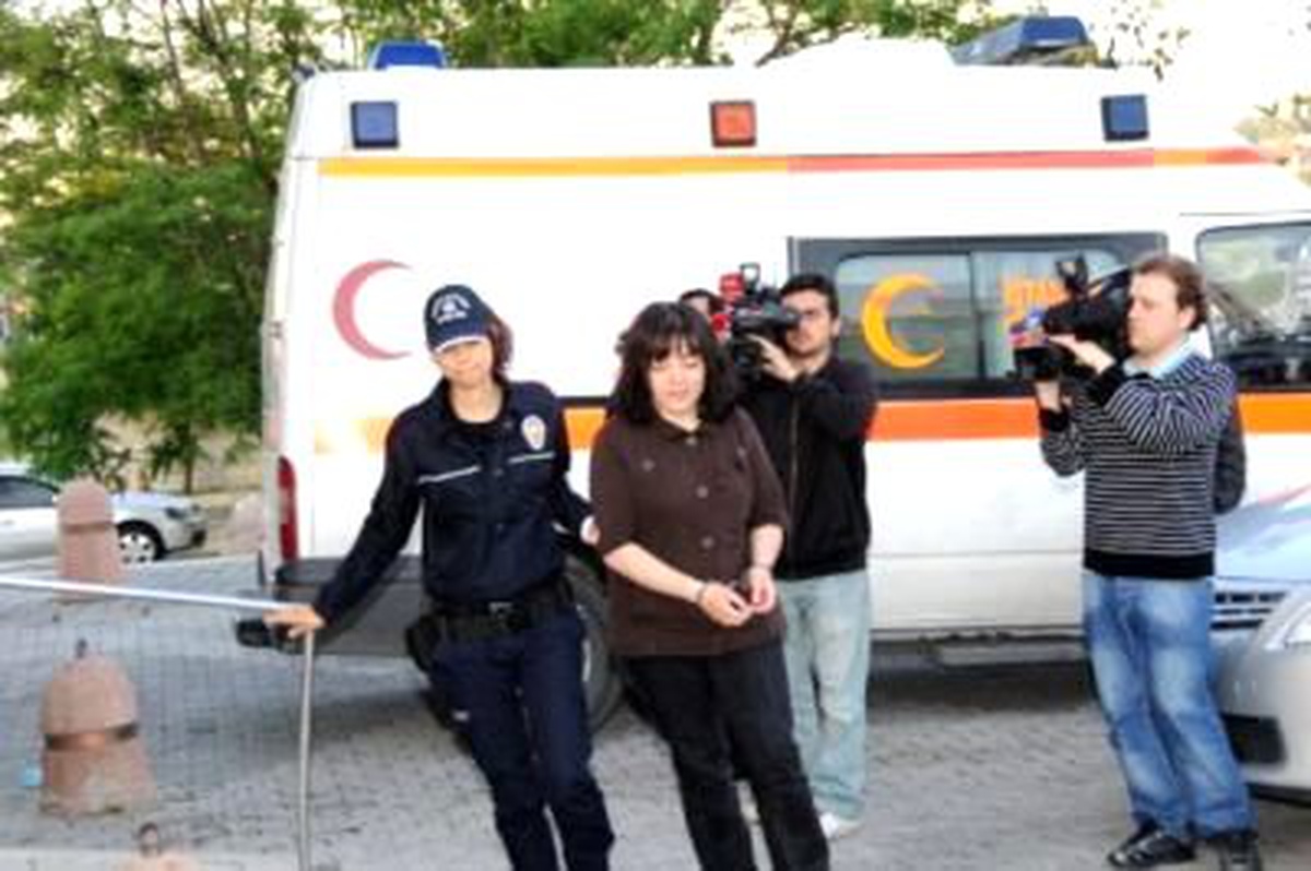 1 Mayıs\'ta Olay Çıkaran Zanlılar Adliyeye Getirildi