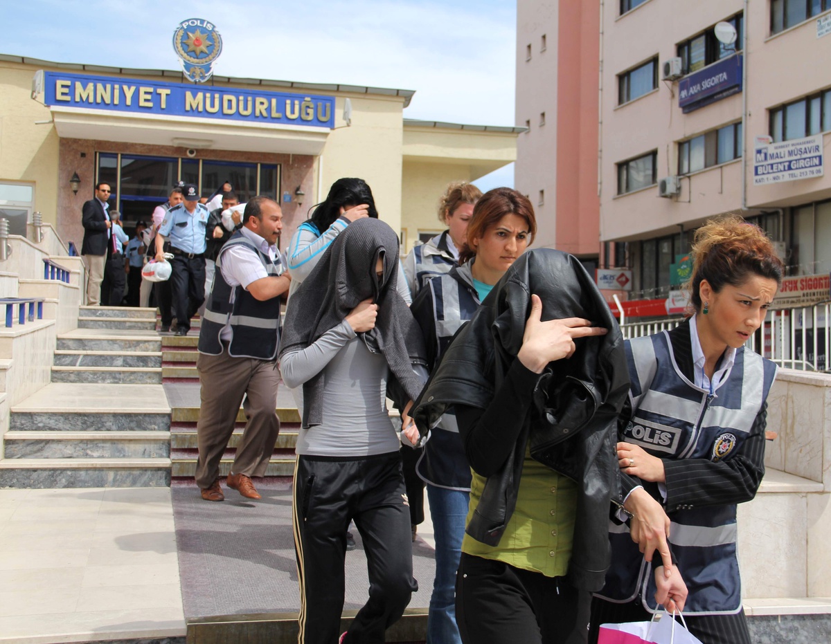 3 İl Merkezli Fuhuş Operasyonunda 9 Tutuklama