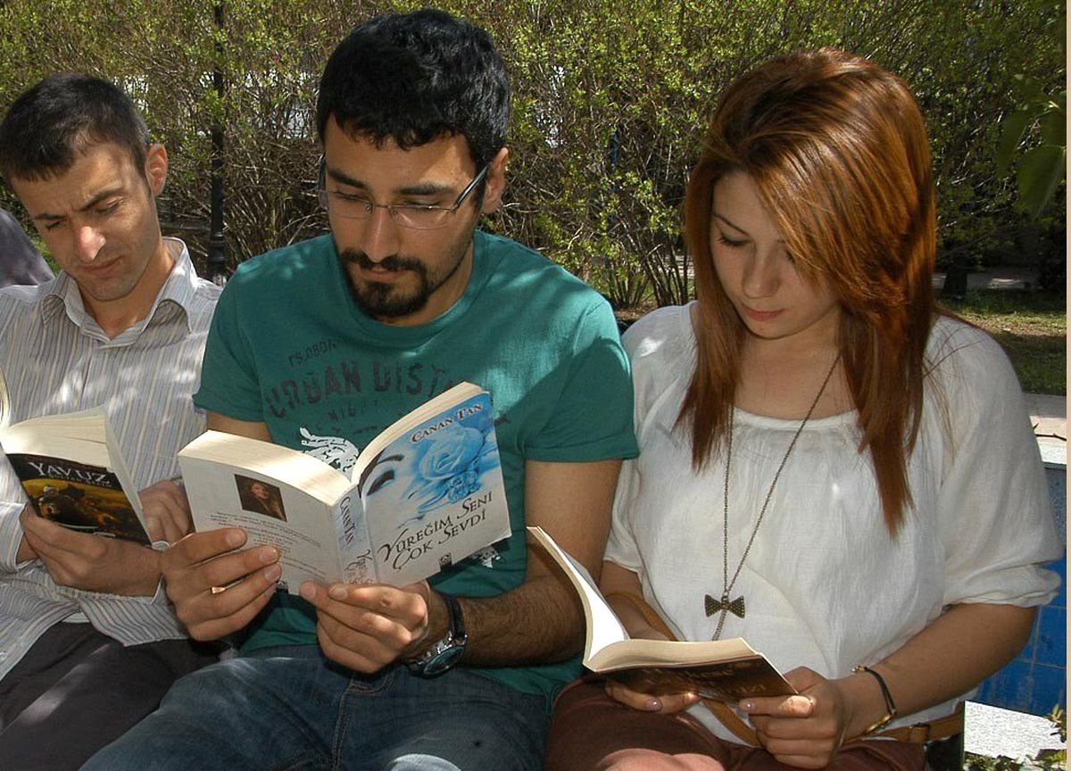 Adapazarı Belediyesinden Okuma Şenliği