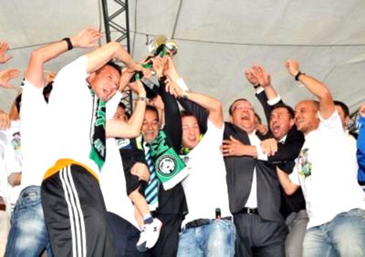Akhisar Belediyespor Kupasına Kavuştu
