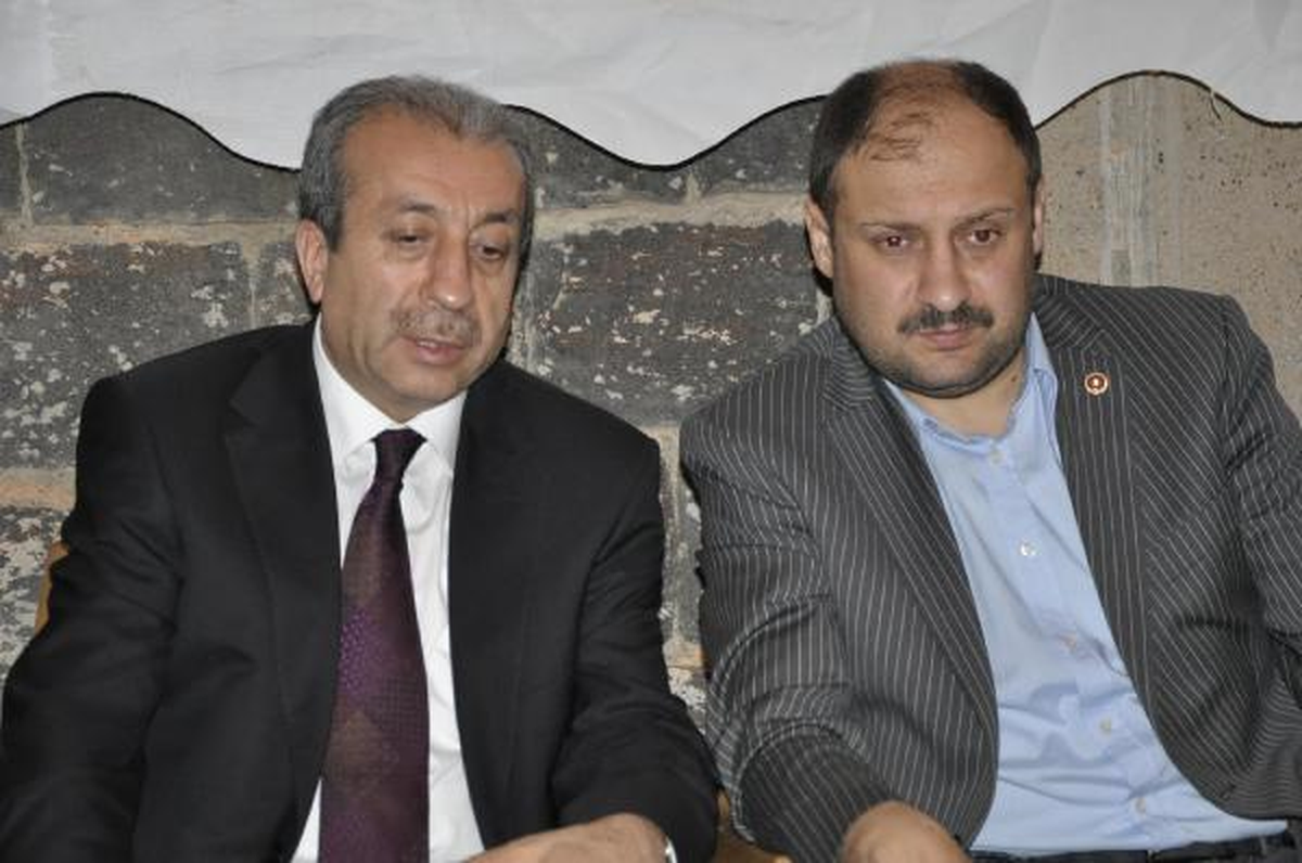 Bakan Eker'den AK Parti'li Vekil Gülpınar'a Taziye Ziyareti