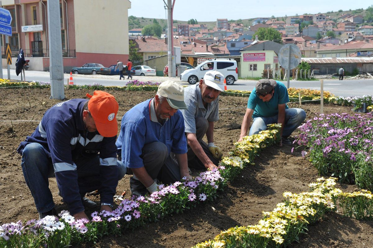 Belediyeden Kavşak Düzenlemesi