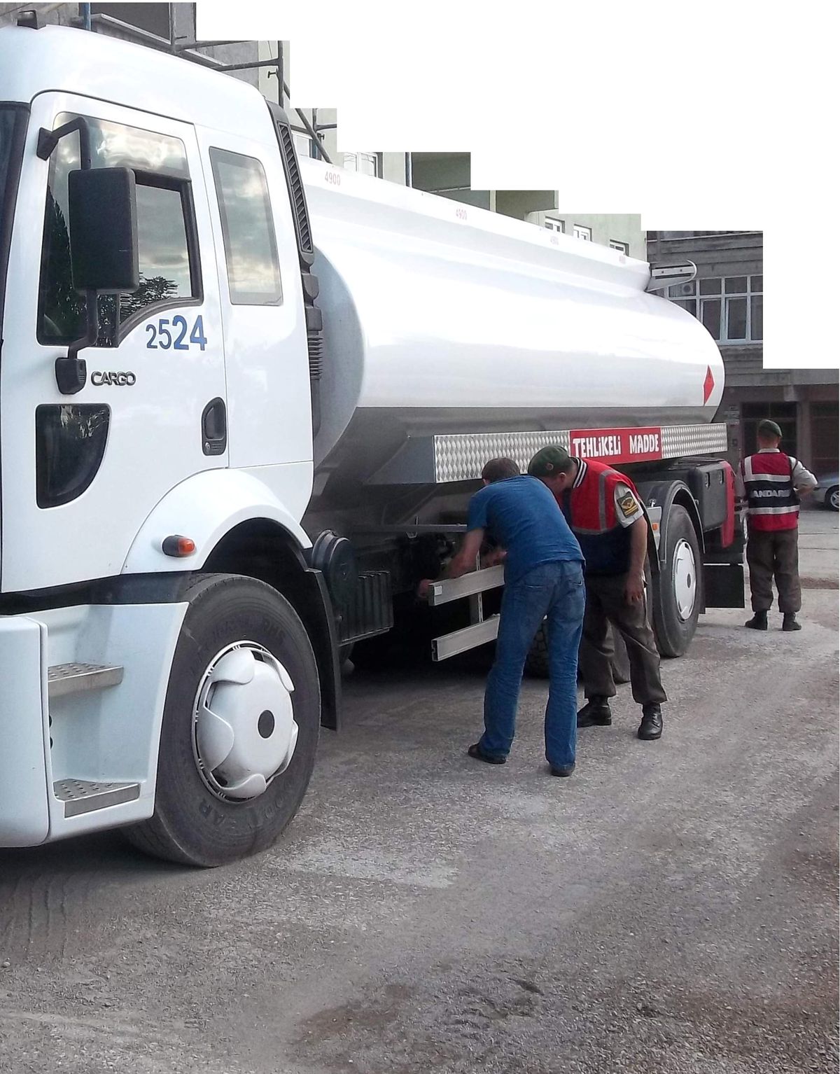Bursa\'da 25 Bin Litre Akaryakıta El Konuldu