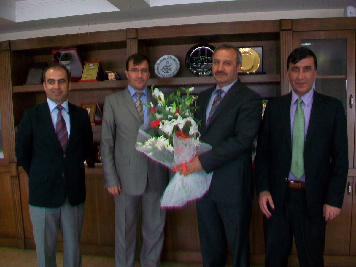 Büyükşehir\'e Gençlik Çiçeği