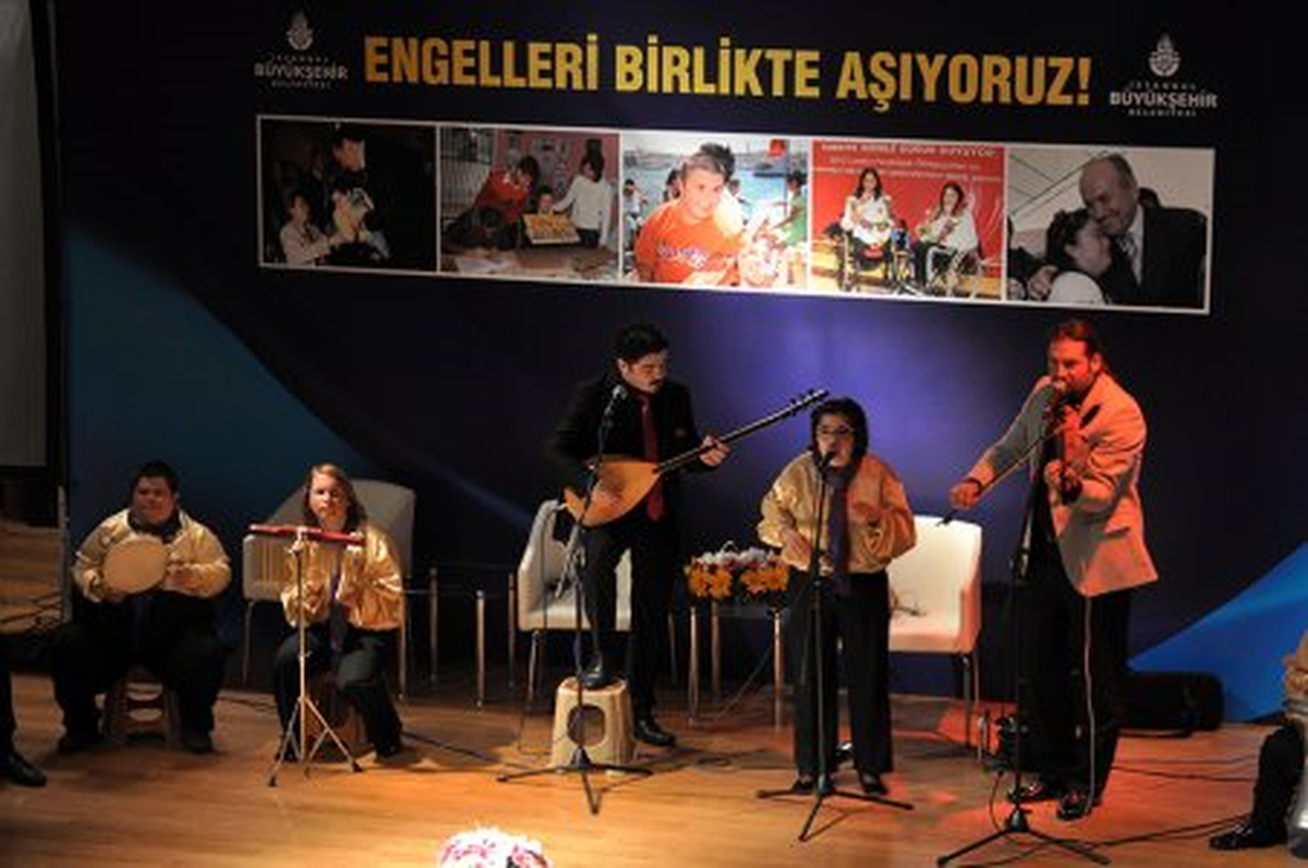 "Engelleri Birlikte Aşıyoruz"
