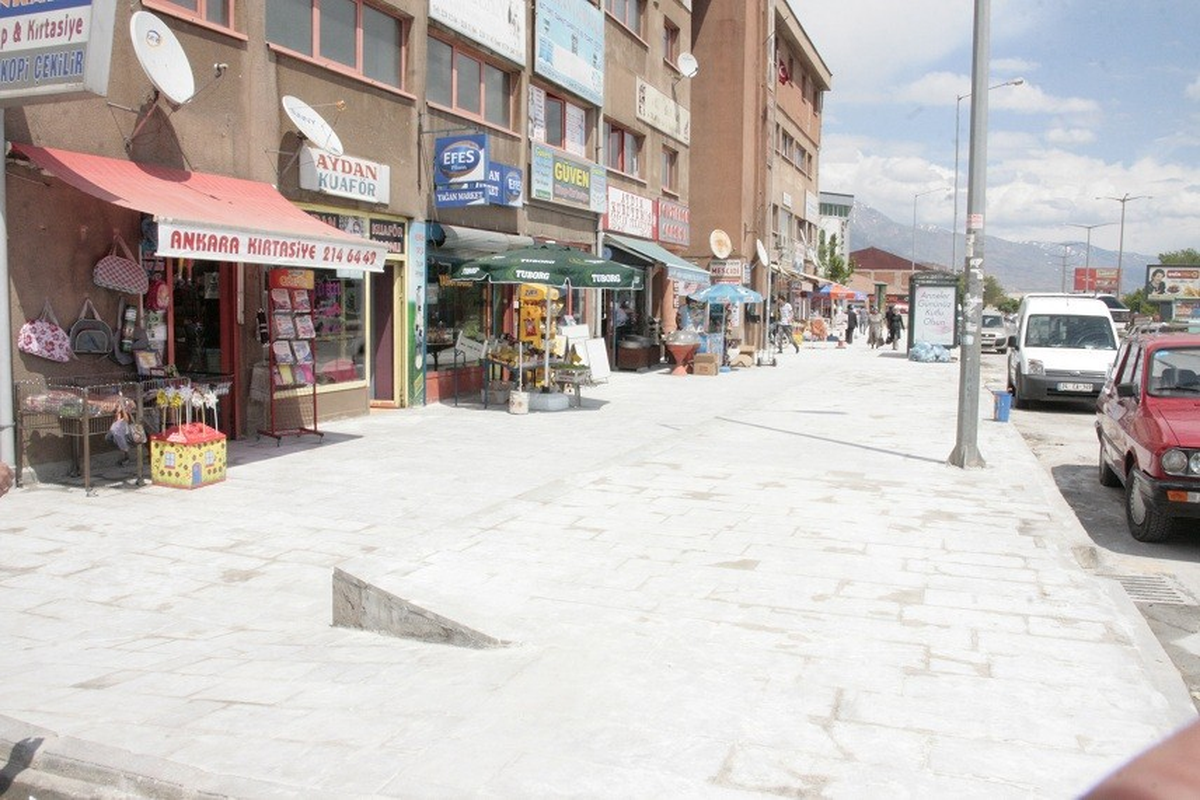 Erzincan'da Kaldırım Yenileme Çalışmaları