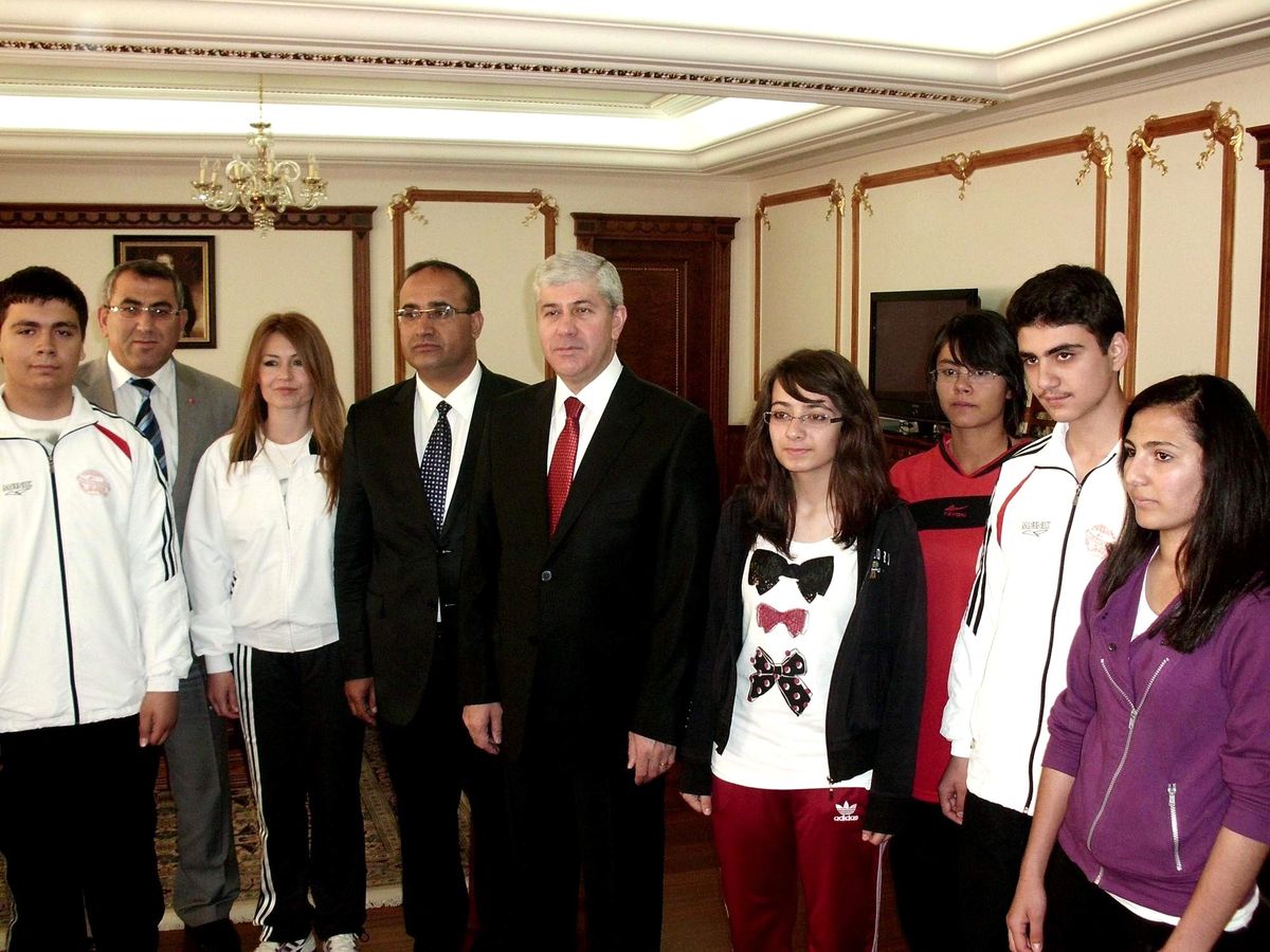 Gençlik Haftası Kutlamaları Başladı