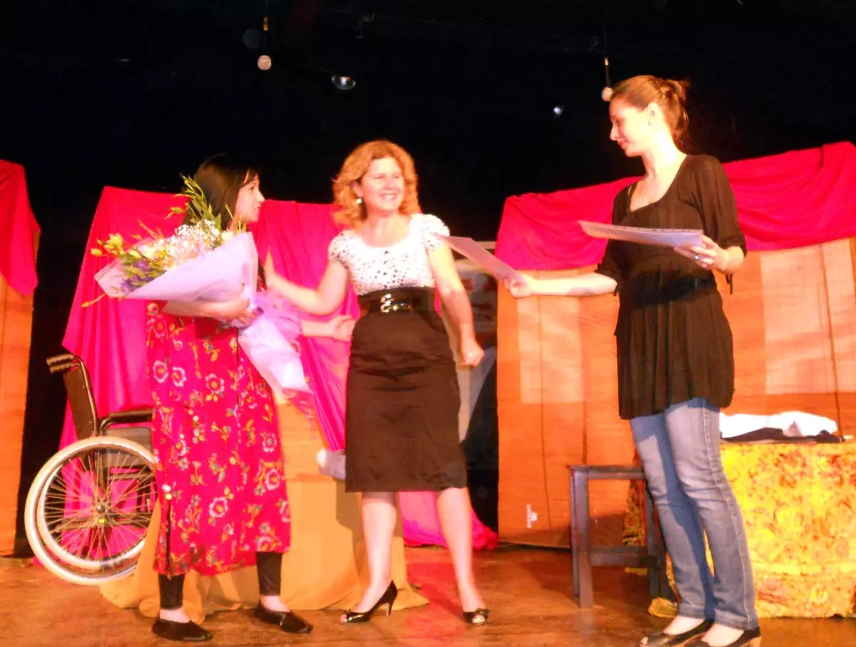 \'Gözlerin Ardındaki Çocuk\' Datçalı Anneleri Duygulandırdı