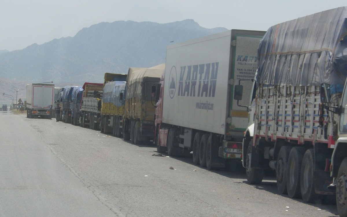 Habur Sınır Kapısı\'nda Davullu Zurnalı Eylem