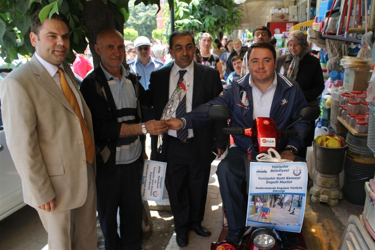 Kaldırımlarda Engelsiz Yürüyüş