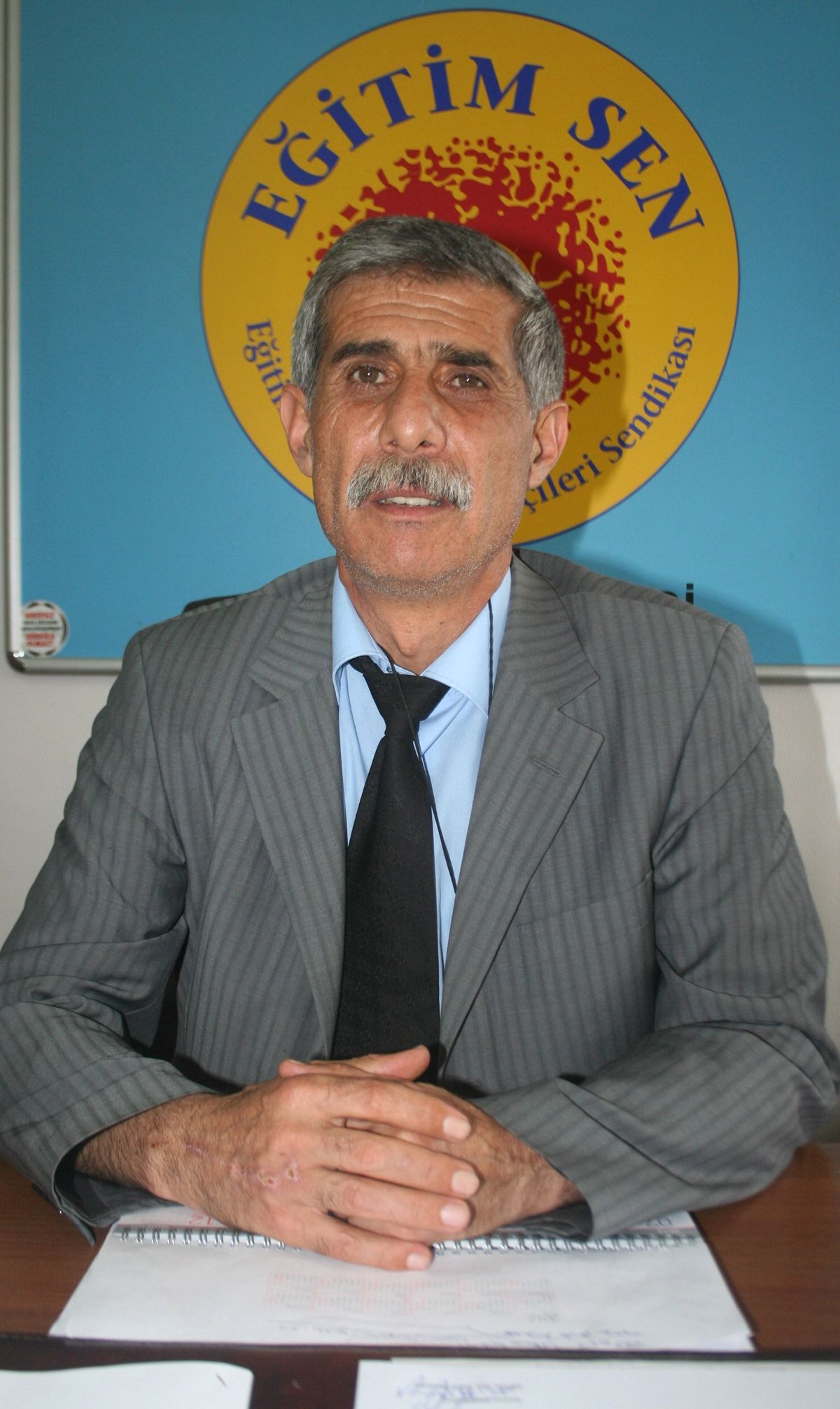 Kesk\'ten Hükümete Tepki