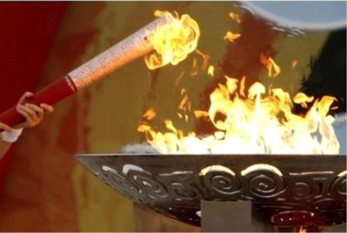 Olimpiyat Ateşi Devir Teslim Töreni Yapıldı