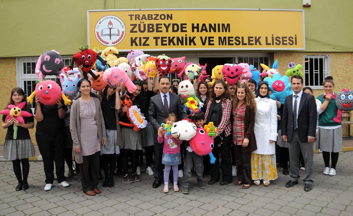 Oyuncak Kardeşliği\'ne Trabzon\'dan Destek