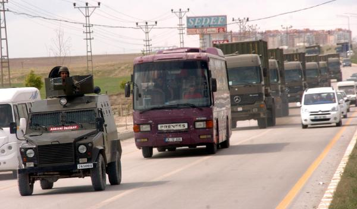 Sınırda Askeri Hareketlilik!