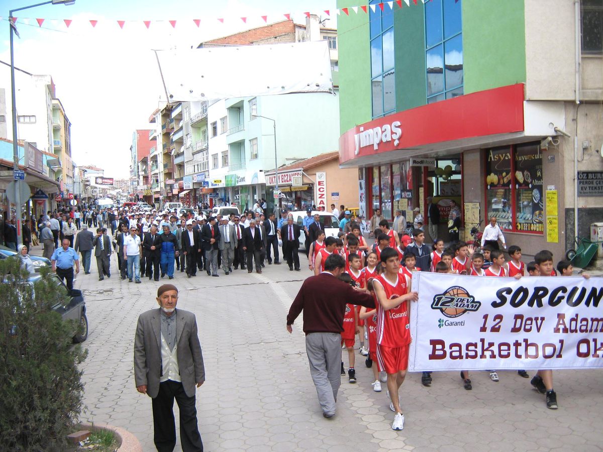 Sorgun Gençlik Yürüyüşü Yapıldı