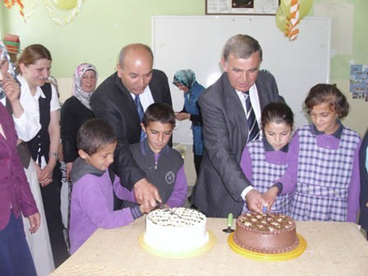 Taşköprü Yibo\'da Doğum Günü Partisi
