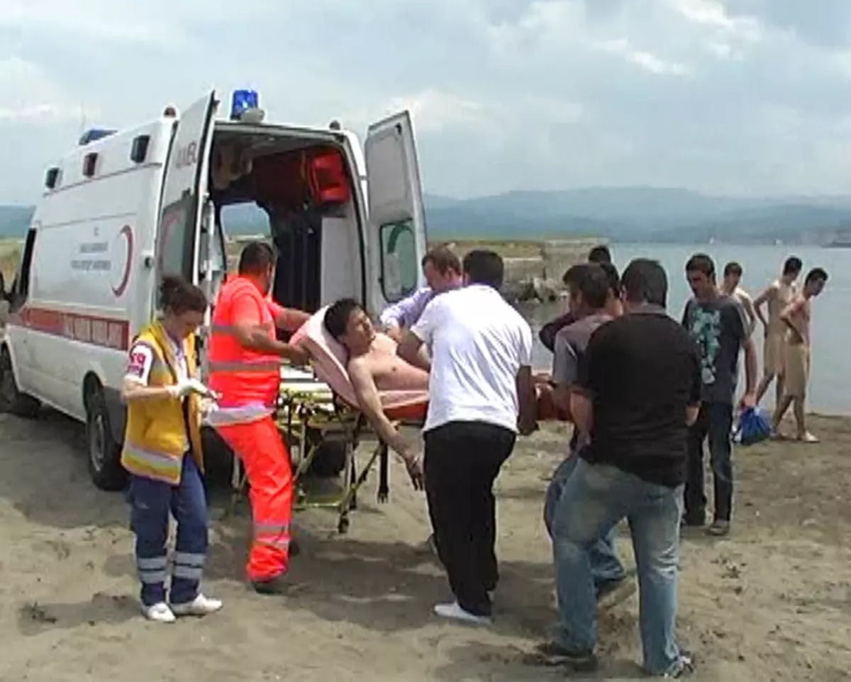 Üniversite Öğrencisi Boğulmaktan Son Anda Kurtarıldı