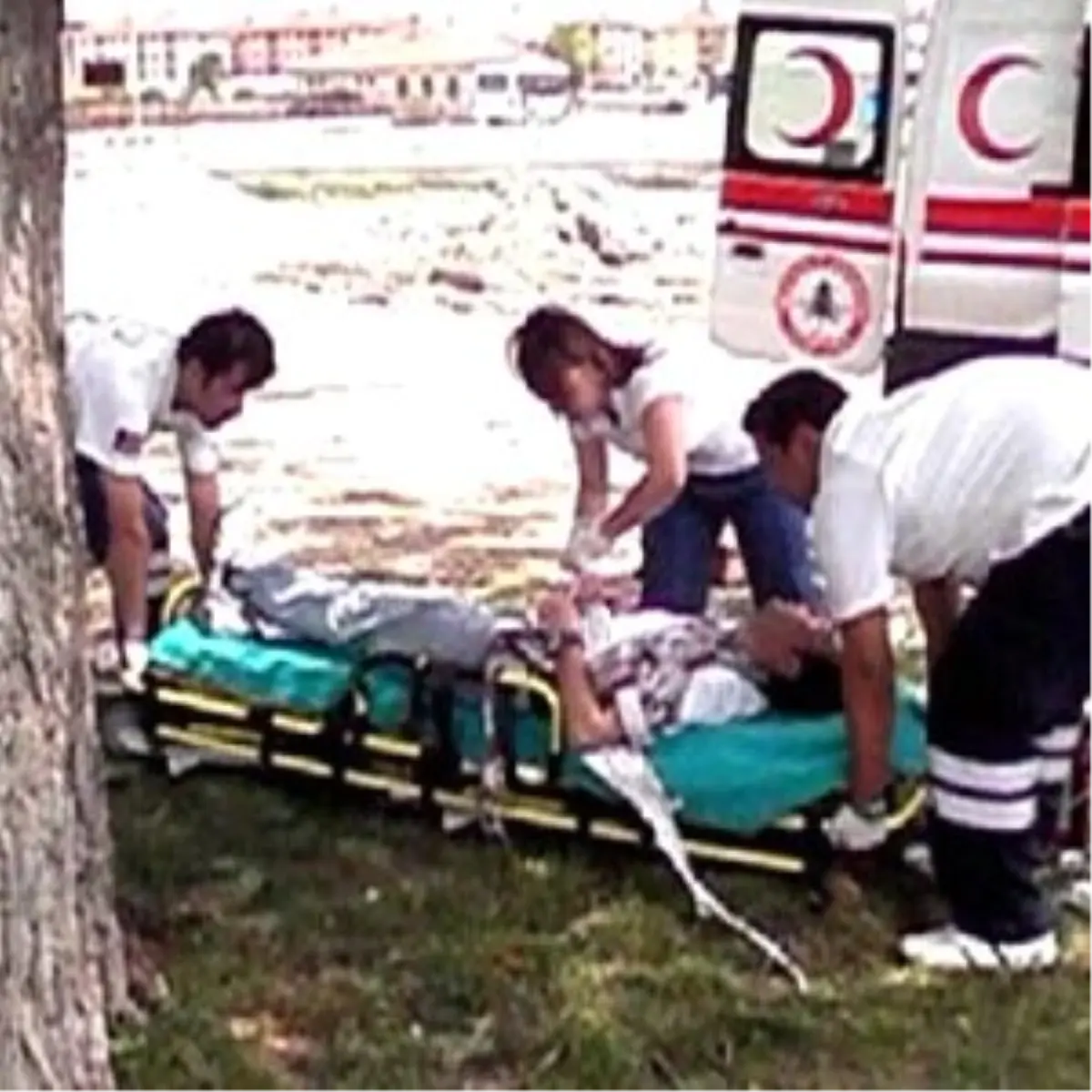 Yıldırım Çarptı: 2 Yaralı