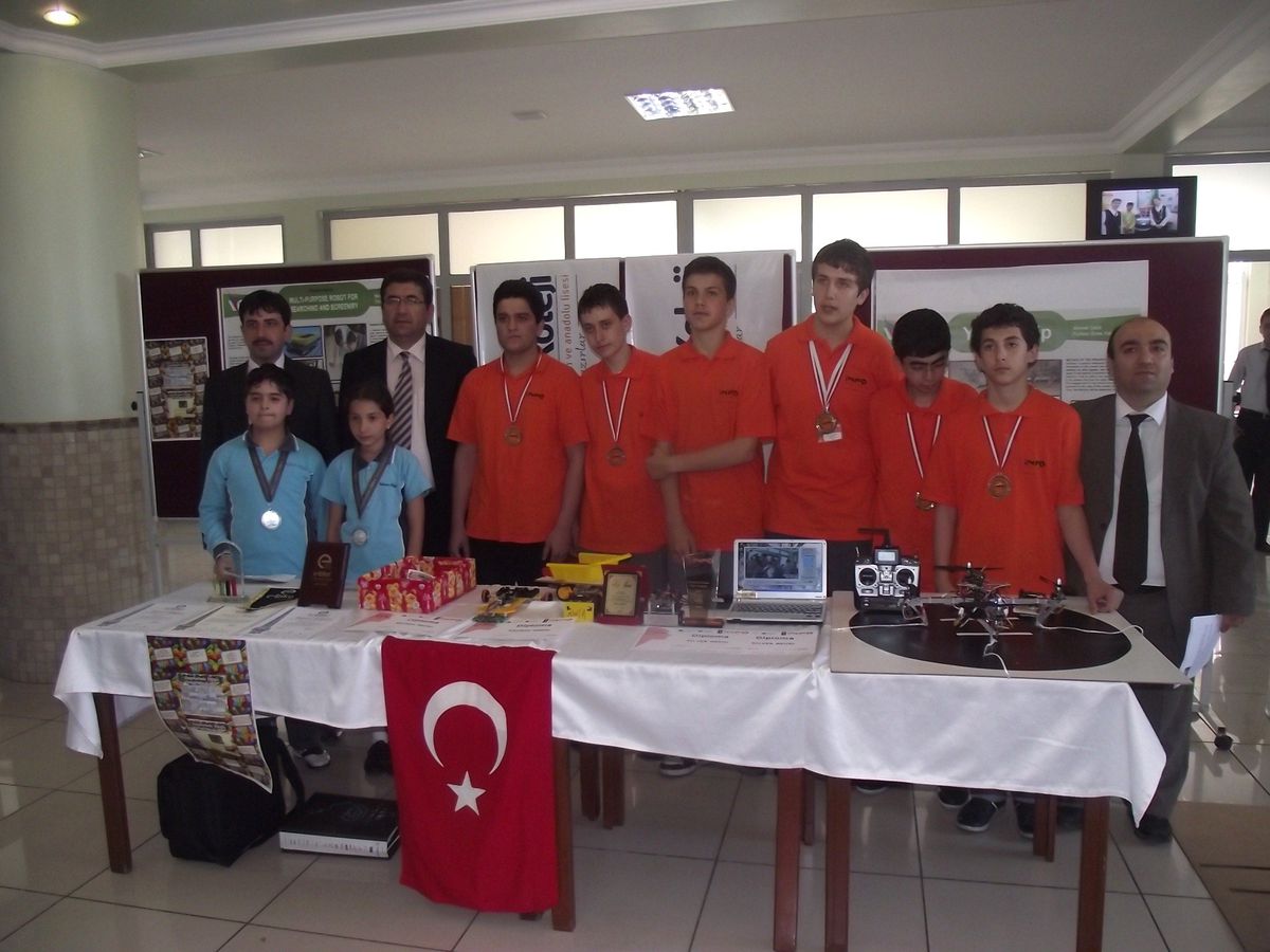 Yıldırım Koleji\'nin Dünya Başarısı