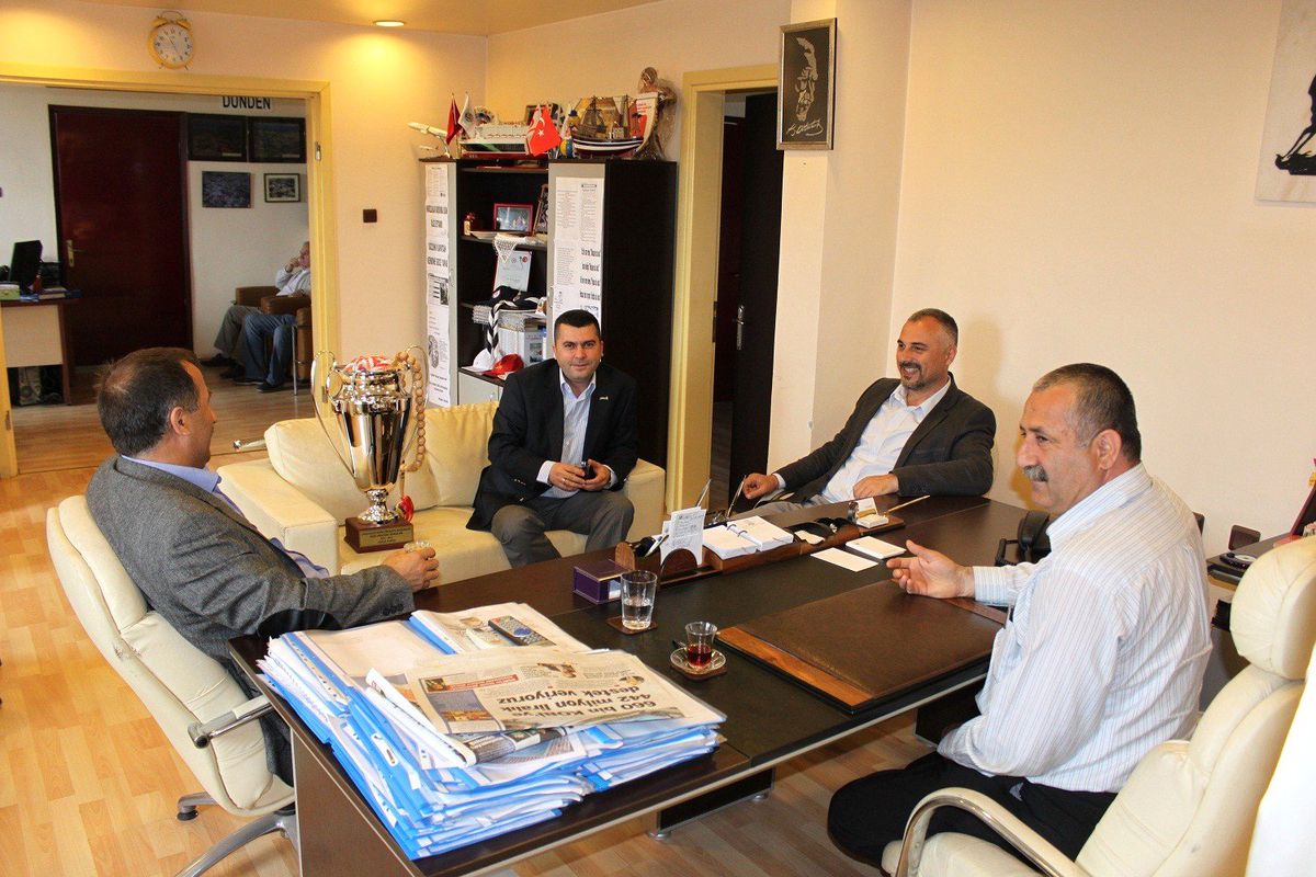 Yunan Ağaya Rakip Çıktı
