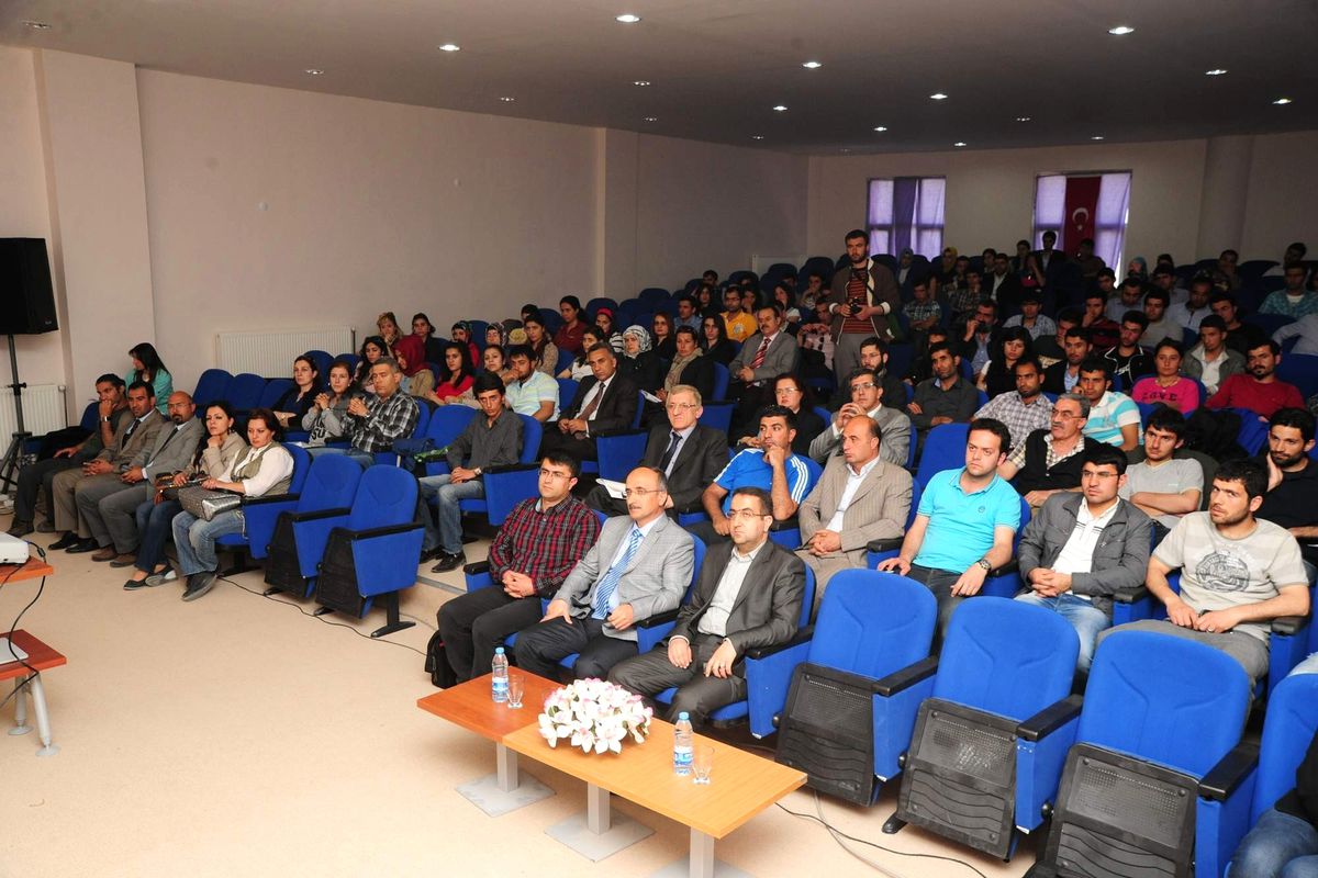 Yyü'de Depreme Duyarlılık Konferansı