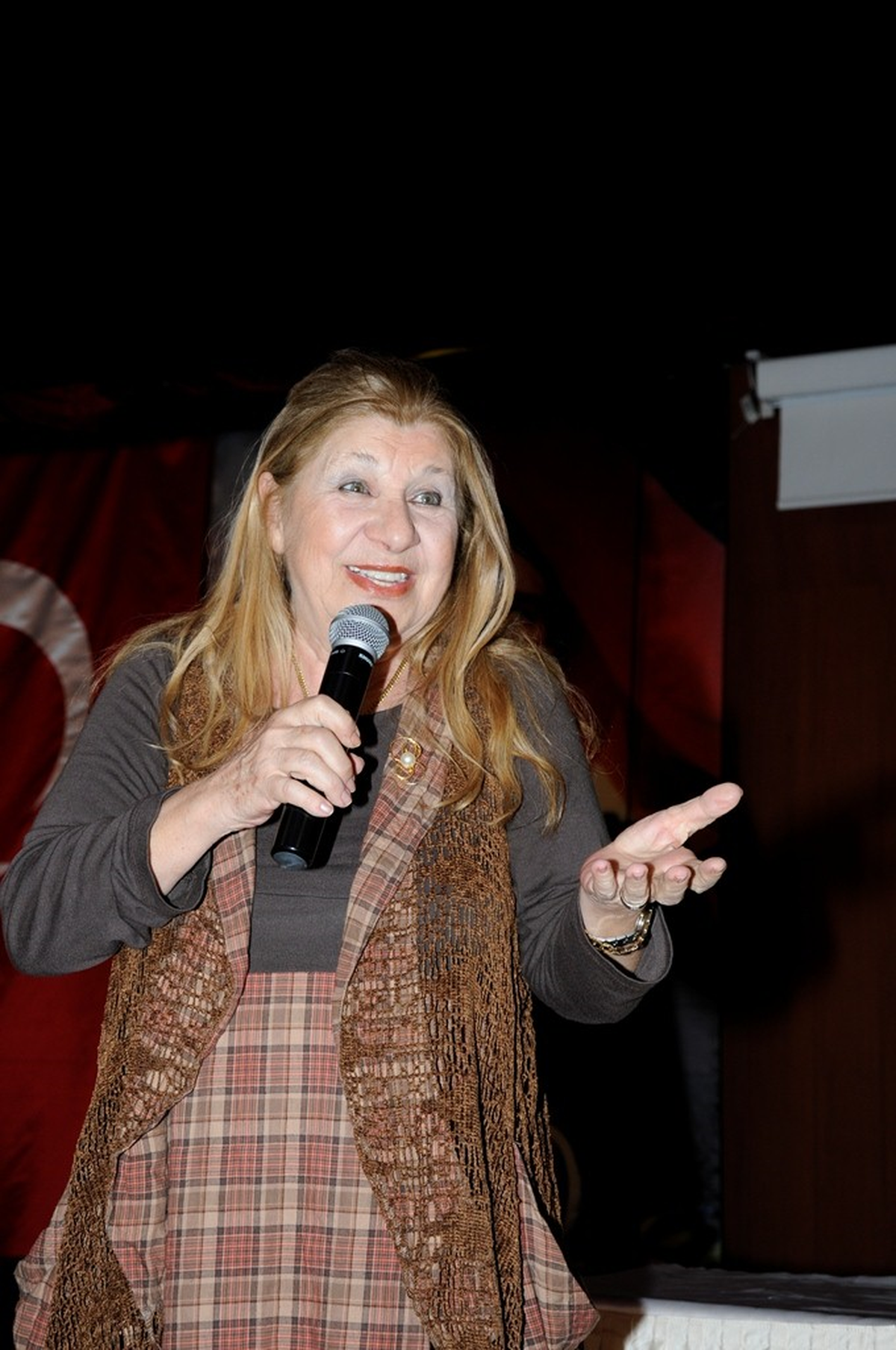 Ayla Algan, Üniversitelilere Tiyatroyu Anlattı