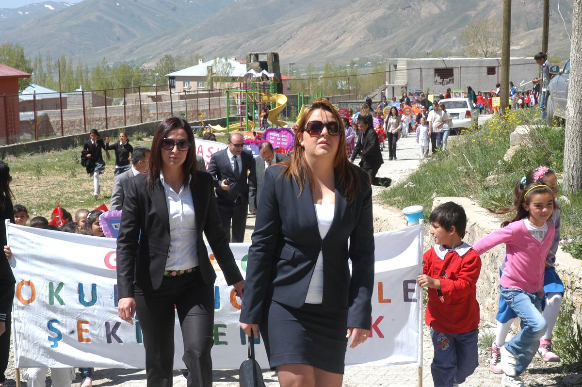 Başkale\'de 3. Eğitim Şenliği