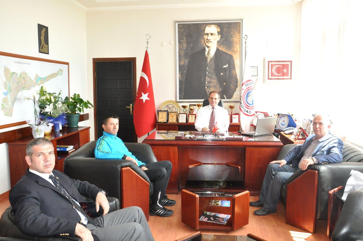 Başkan Dalgıç, Türkiye Üçüncüsü Bisikletçiyi Ödüllendirdi