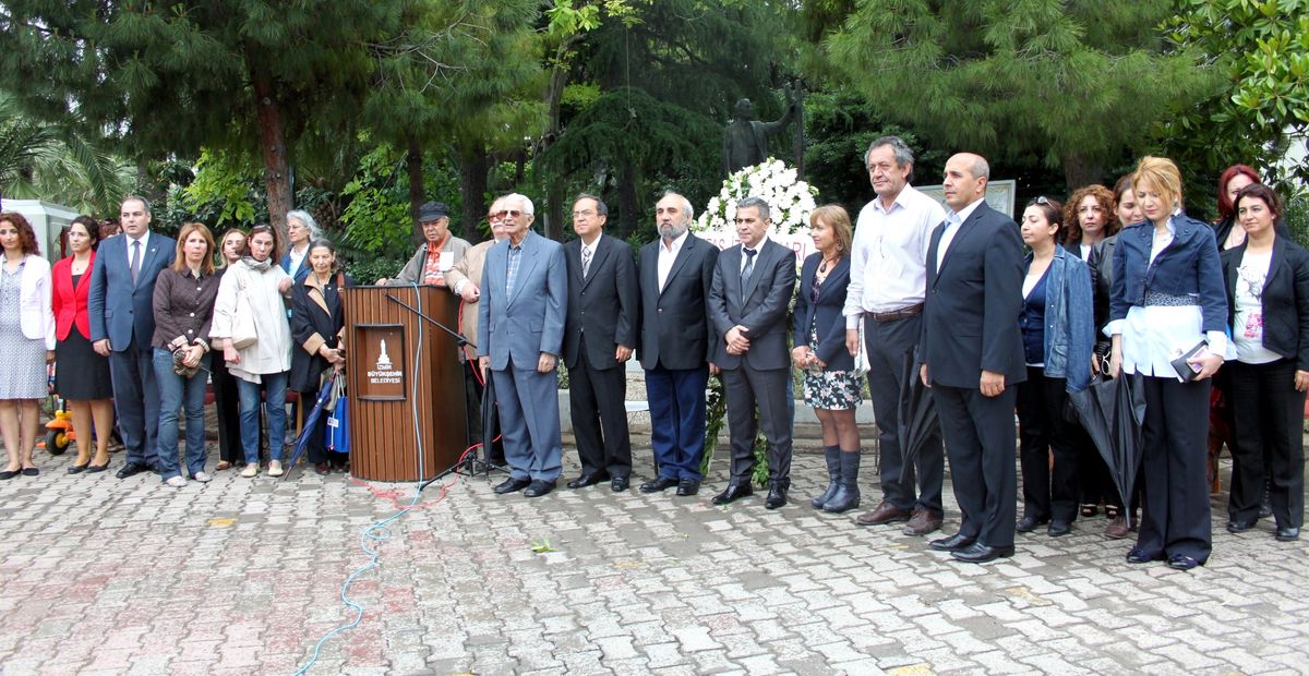 Behçet Uz Ölümünün 26. Yılında Anıtı Önünde Anıldı