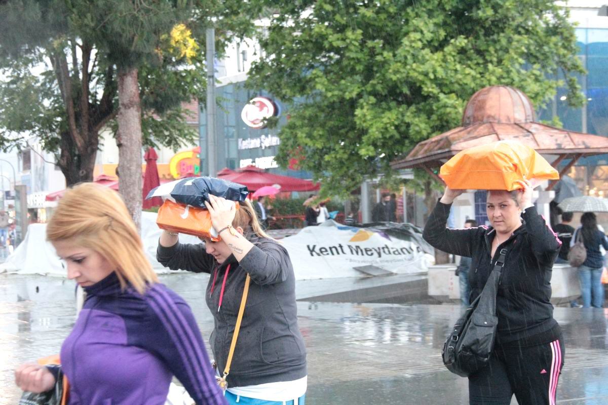 Bursa\'da Sağanak Yağış