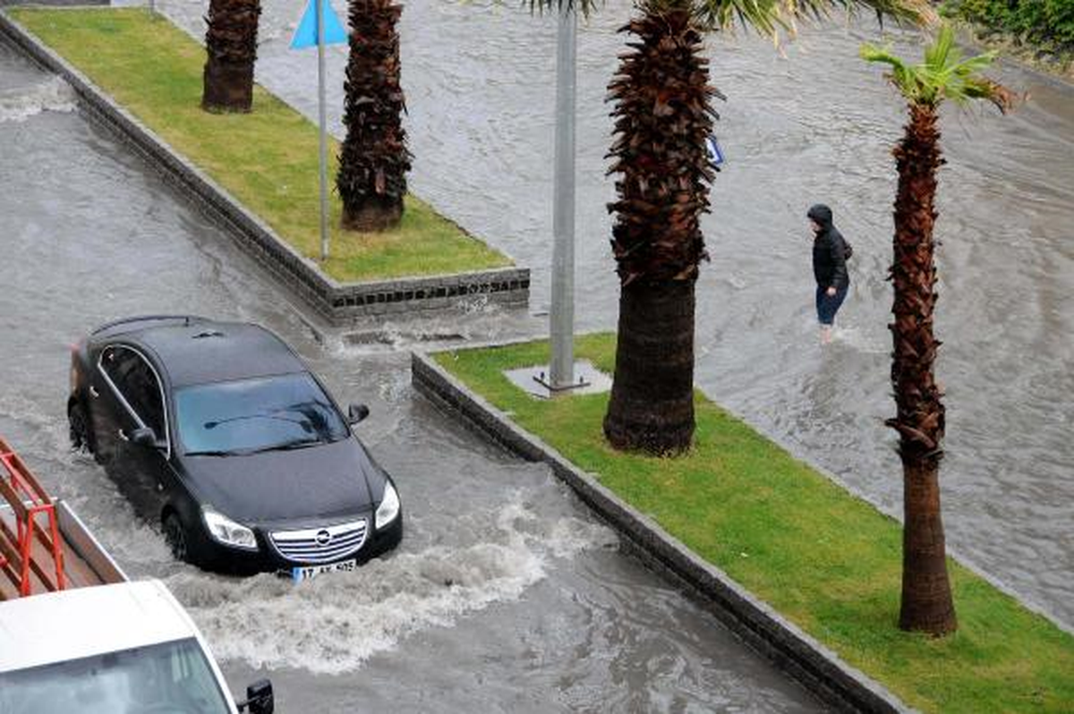 Çanakkale Bir Anda Venedik\'e Döndü