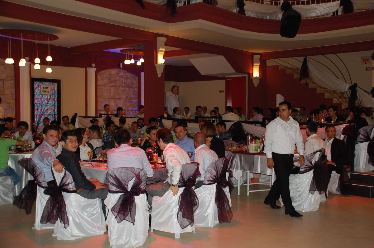 Didim\'de Turistik Tesisten Personeline Moral Etkinliği