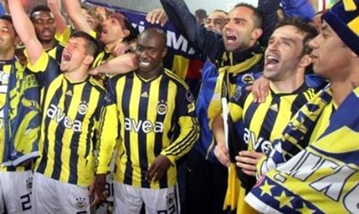 Fenerbahçe\'ye 6 Maç Ceza