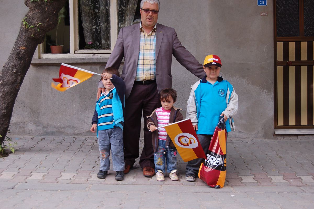Galatasaray Store Lapseki\'de
