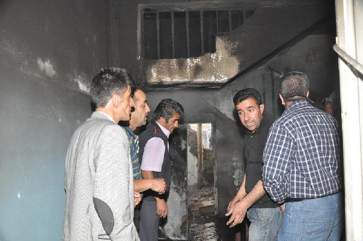 Hakkari\'de Yangın Paniği