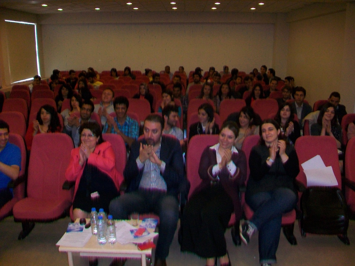 İletişim Fakültesinde Buz Hokeyi Konferansı