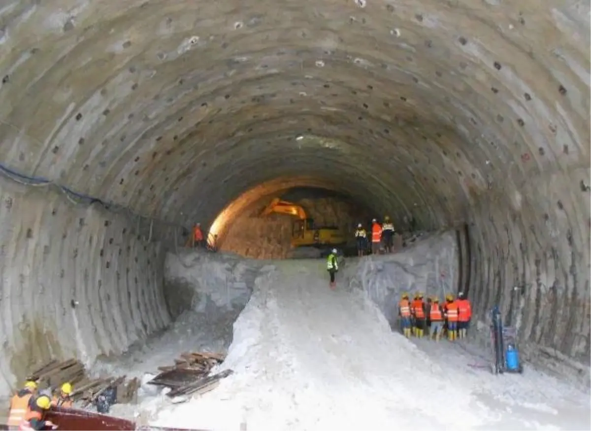 İstanbul- İzmir Otoyolunda Çalışmalar Hızlandı