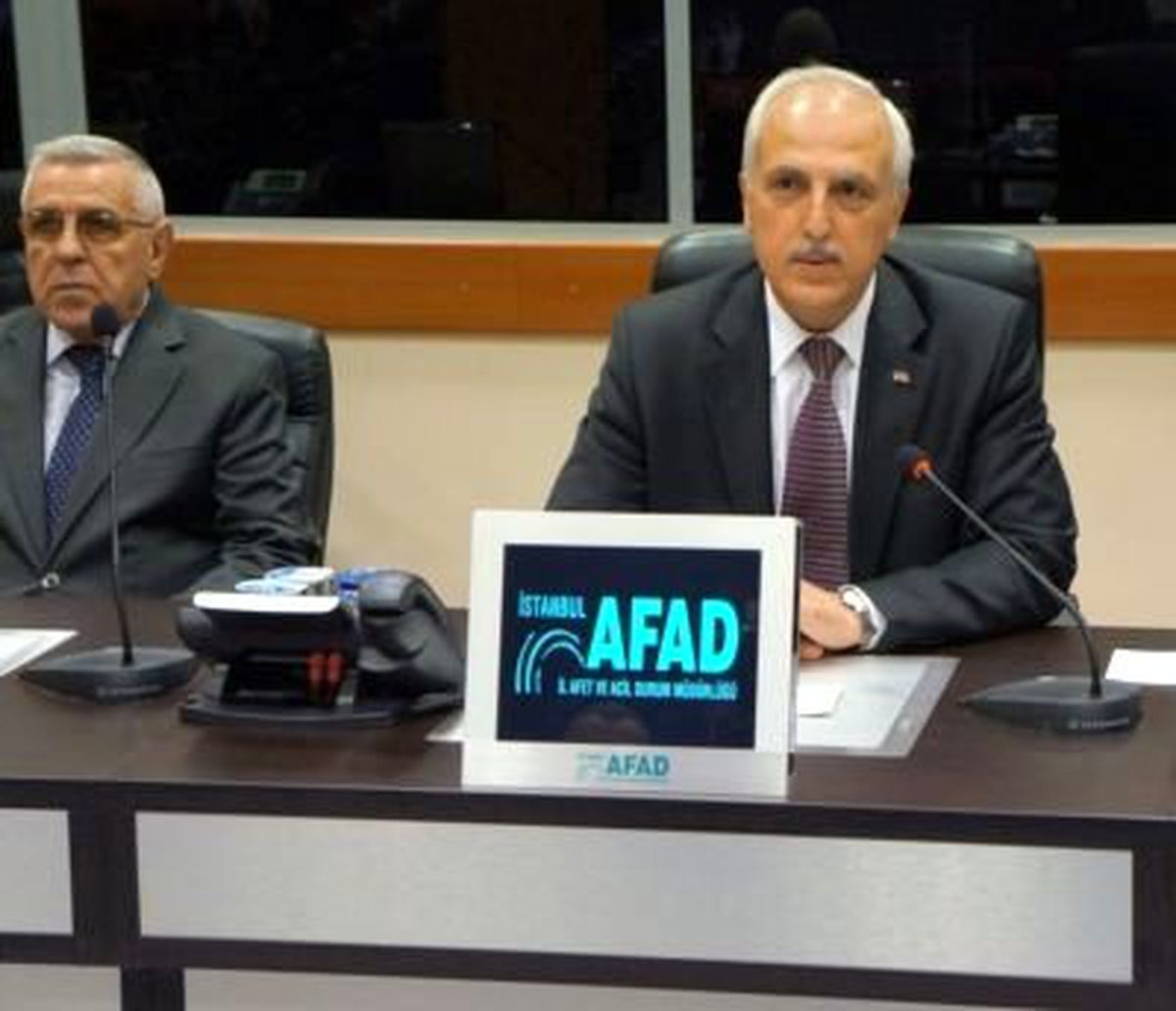 İstanbul Vali Mutlu: Tedbir Almazsak Depremde Kaybedeceğimiz Canın Sayısını Söylemeye Dilim Varmıyor