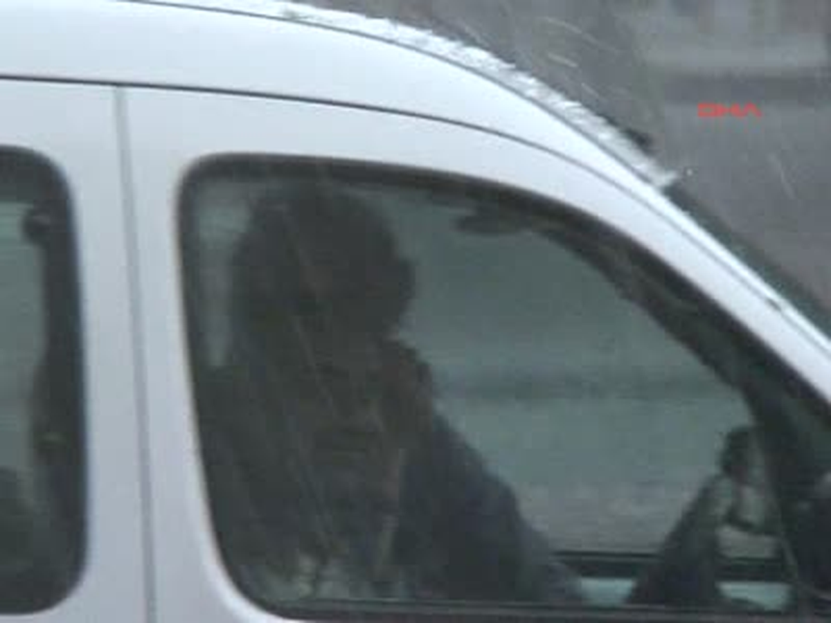 Kocaeli Yarım Saat Fırtına ve Doluya Teslim Oldu