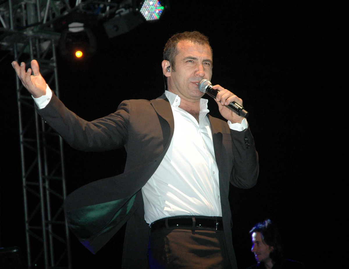 Konya\'da Ferhat Göçer Konseri