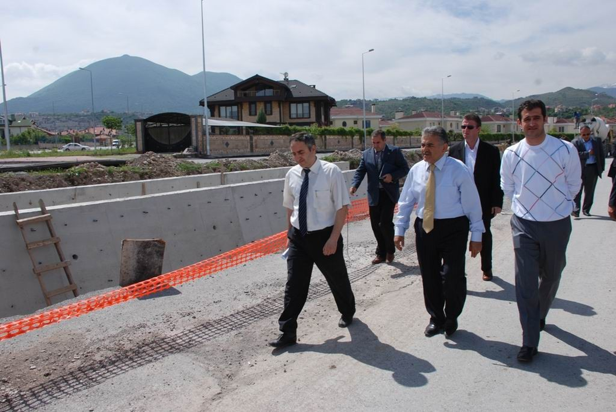 Melikgazi Belediyesi Taşkın Koruma Kanalı İnşa Ediyor
