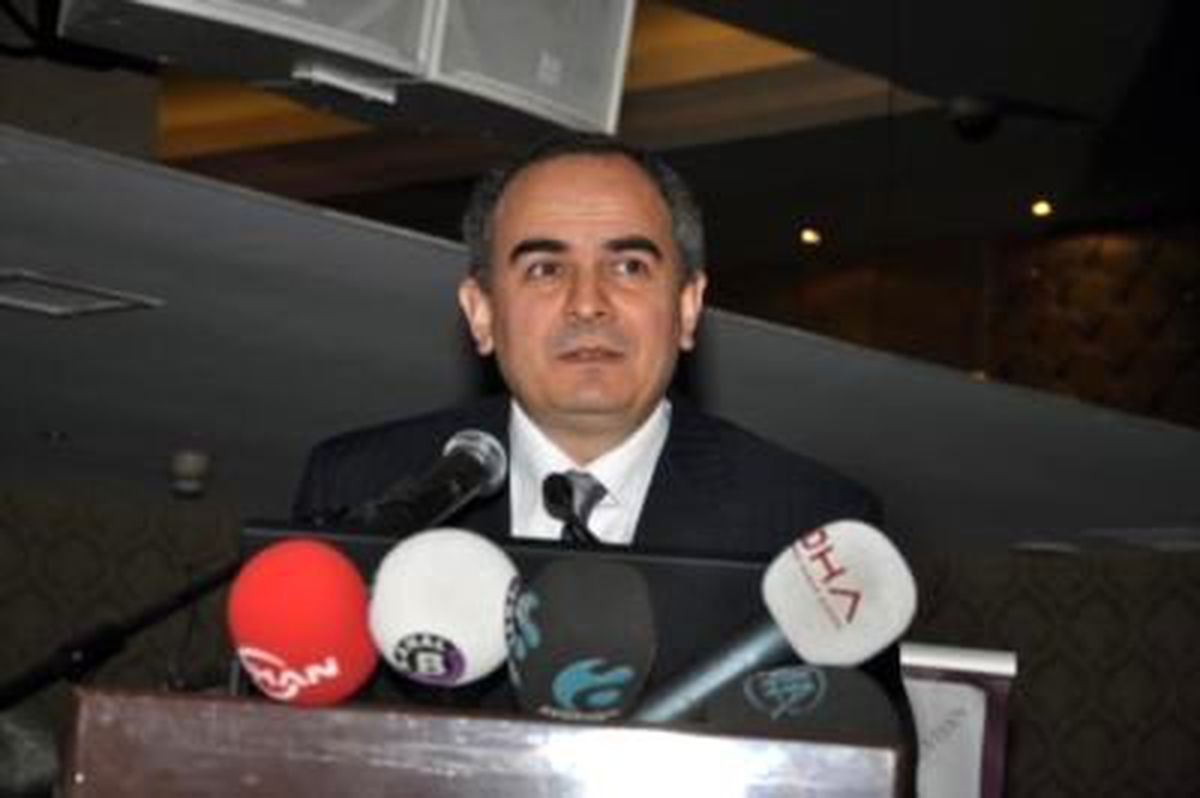 'Mutlaka Finansal İstikrara Bakılmalı'