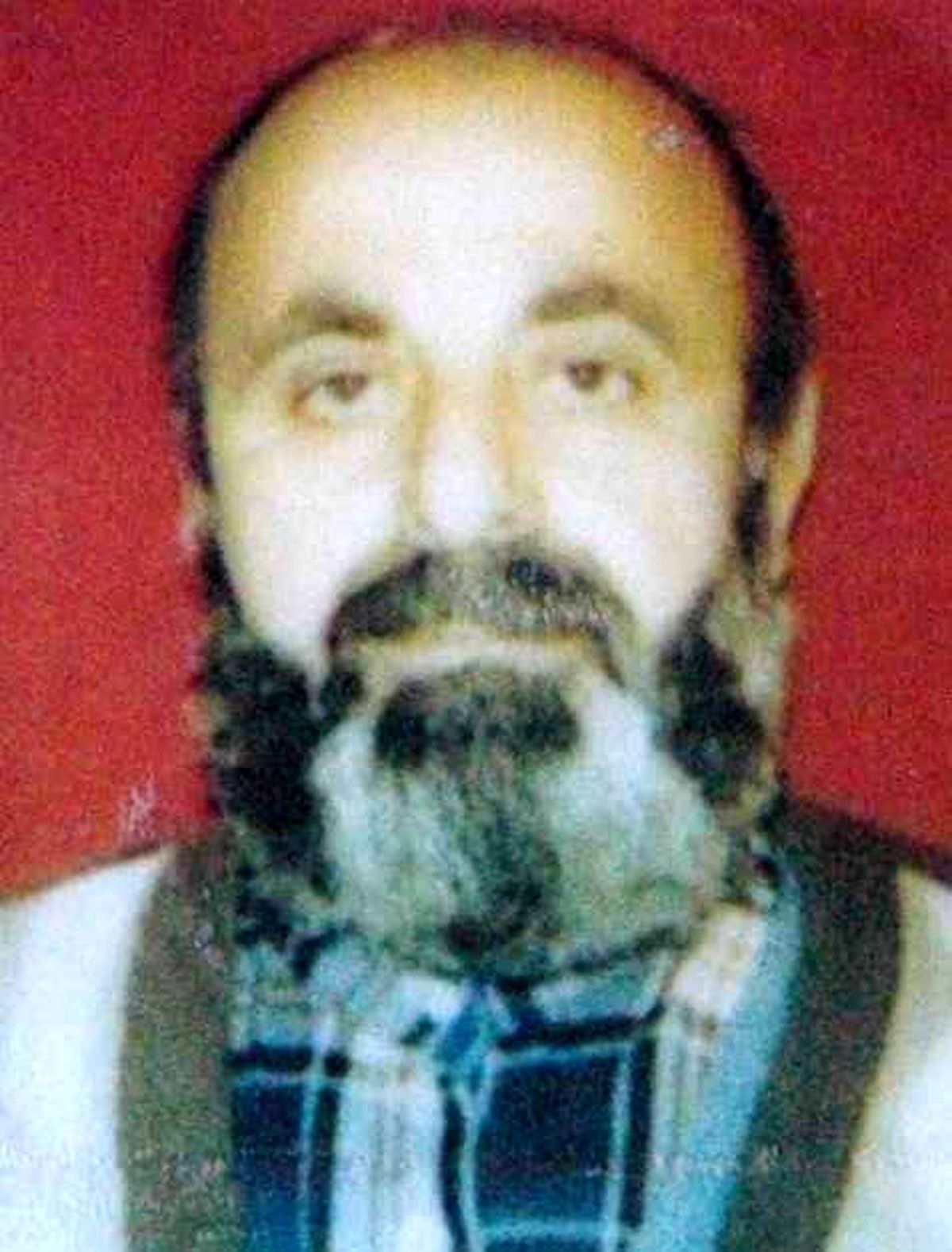 Trabzon\'da Çatıdan Düşen Yaşlı Adam Yaşam Mücadelesini Kaybetti